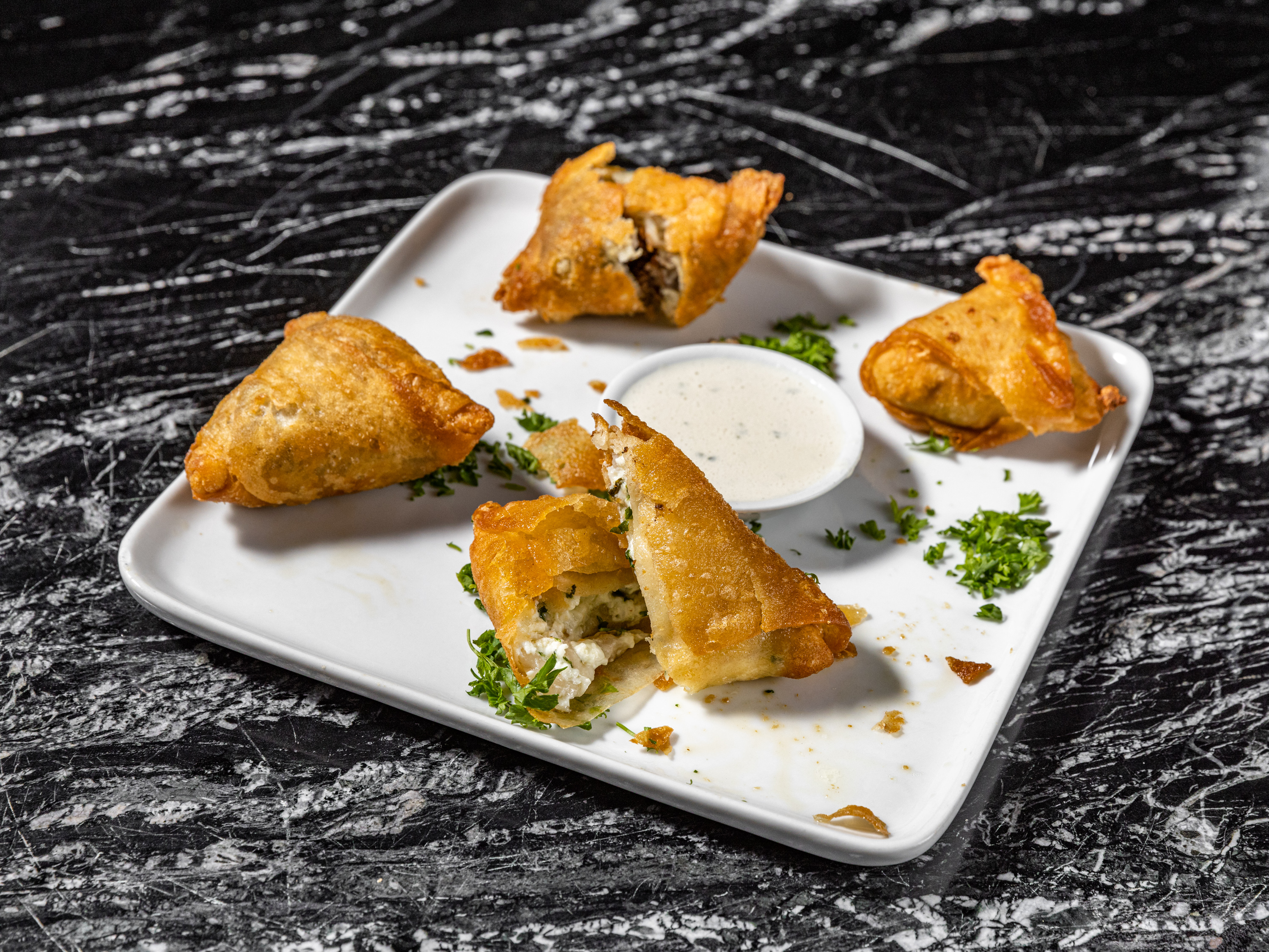 Cheese Sambousek 4pcs